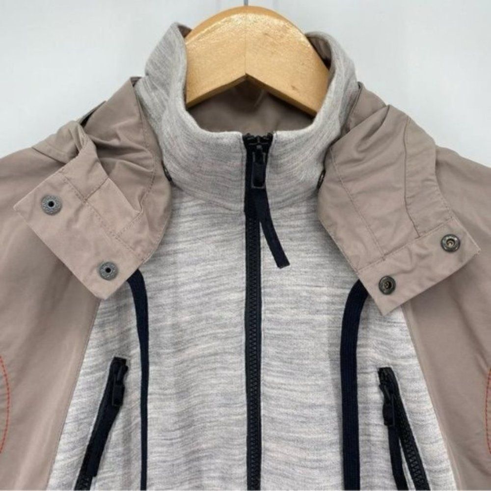 Nike Women’s AAE 3.0 Vest in Sepia Stone New - Picture 11 of 16